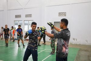 Danlantamal IX Ajak Prajurit Rutin Berlatih Bela Diri