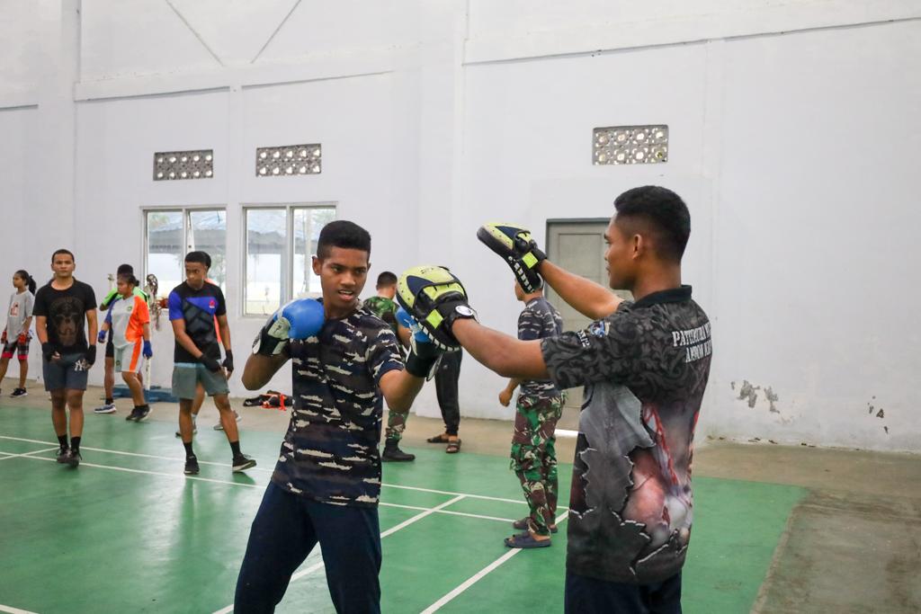 Danlantamal IX Ajak Prajurit Rutin Berlatih Bela Diri