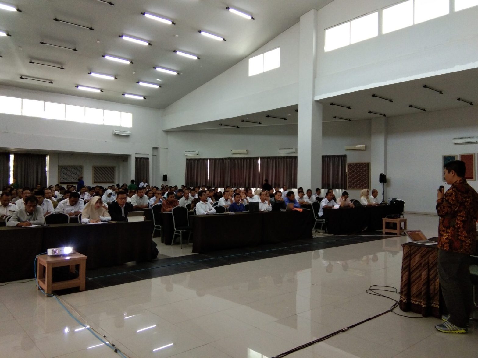 Aparat, Daerah, Danlantamal, Dewan Pers, DPR RI, Indonesia, Institut, Internasional, KASAD, KASAL, Keamanan, kodim, Komandan, Korem, Lantamal, Maritim, Militer, Nasional, Panglima TNI, Polres, POLRI, Prajutit, Pramuka, PWI, Raider, RI, Satgas, TNI, TNI AL, Wartawan, Yonif,