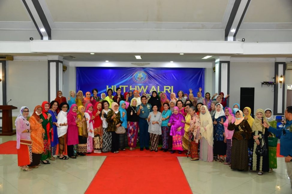 Kasal Laksamana TNI Muhammad Ali menghadiri Hari Ulang Tahun (HUT) ke-15 Himpunan Warakawuri Angkatan Laut Republik Indonesia di Depok, Rabu (15/3/2023). Foto: Dispenal