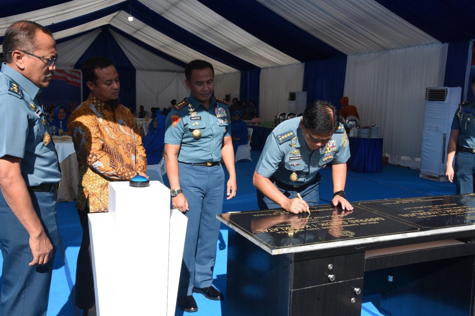 Kasal Muhammad Ali Resmikan Sarpras Satuan Pendidikan dan Sky Diving Simulator didampingi Dankodiklatal, Kamis (8/6/2023).
