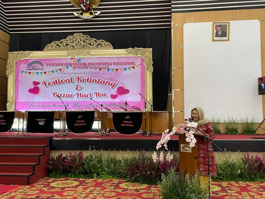 Ketua Umum PINKAN Indonesia, Penny Iriana Marsetio dalam acara festival kolintang peringatan hari ibu di Jakarta, Rabu (21/12/2022)