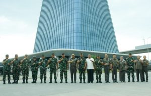 Komandan Kodiklatad Letjen TNI Arif Rahman bersama jajaran Kunjungi Universitas Jenderal Achmad Yani