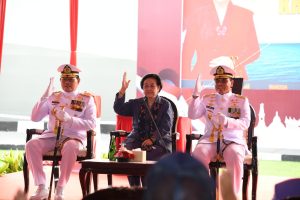 Megawati Soekarnoputri saat peresmian KRI Bung Karno-369 di Kolinlamil Jakarta Utara, Kamis (1/6/2023).