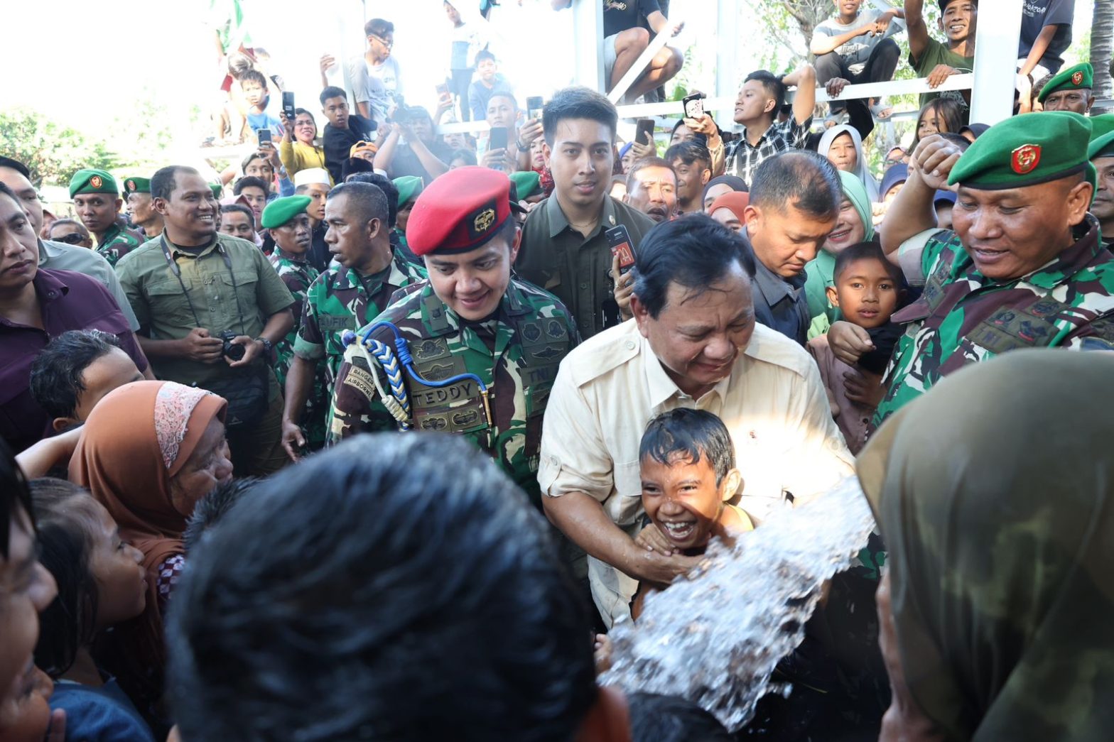 Menhan Prabowo Resmikan 11 Titik Mata Air untuk Masyarakat Sumbawa
