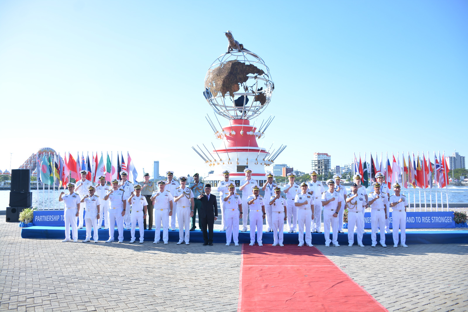 Monumen Multilateral Naval Exercise Komodo Dijadikan Ikon Baru Kota Makassar