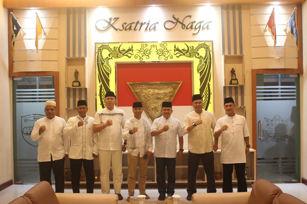 Pangdam Bukit Barisan Safari Tarawih di Masjid Yonkav 6/NK