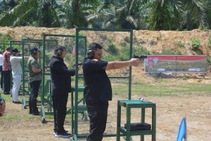 Pangdam I/BB Uji Skill di Lomba Menembak Eksekutif