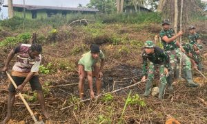 Satgas Yonif 143/TWEJ Ajak Masyarakat Papua Berkebun untuk Tingkatkan Perekonomian