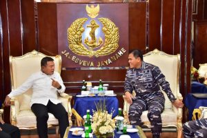 Wamenhan Bertemu Kasal Bahas Program Peningkatan Penggunaan Produk Dalam Negeri di Mabes AL, Jakarta Timur, Jumat, 13/1/2023