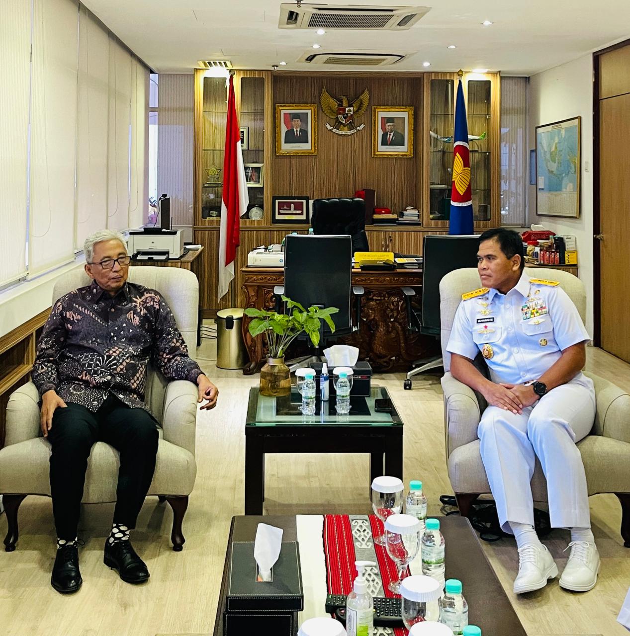Kasal Muhammad Ali Kunjungi Dubes RI di Kuala Lumpur