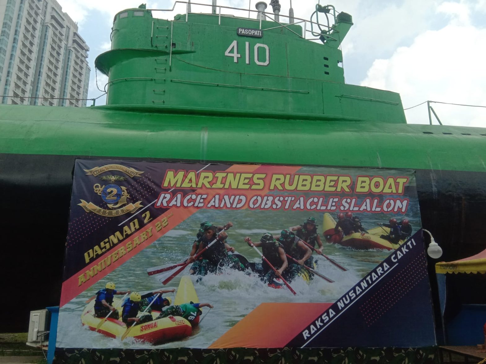 Lomba Race dan Obstacle Slalom Rubber Boat dalam Rangkat HUT-22 Pasmar 2 di Sungai Kalimas, Surabaya (10-12/3/2023) Foto: Wagino