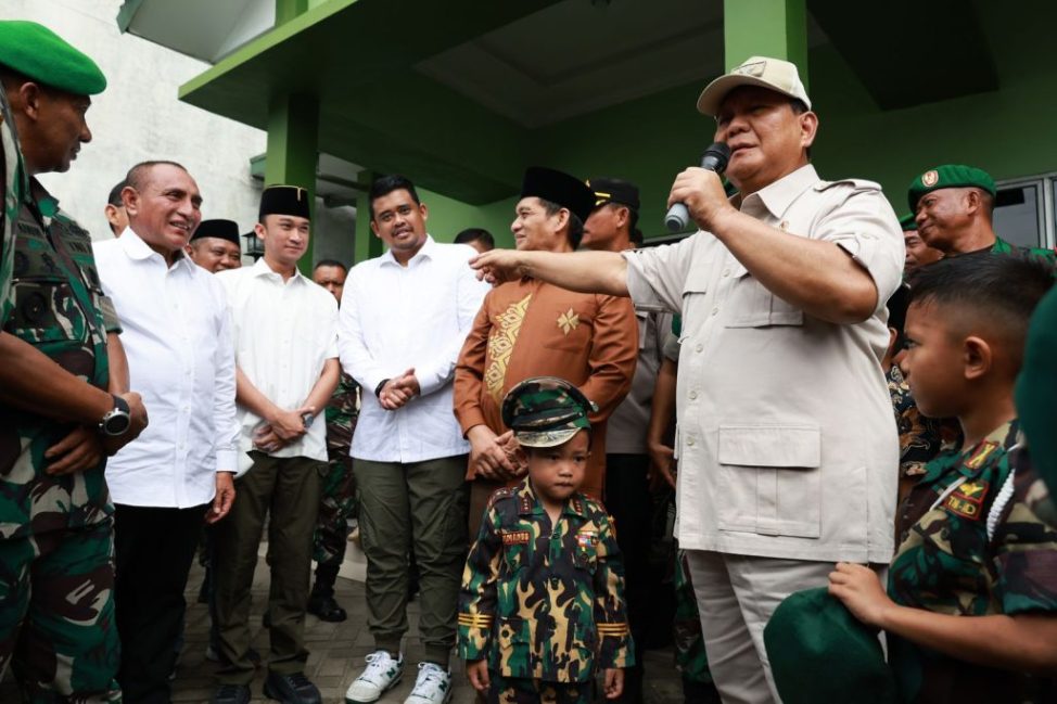 Menteri Pertahanan. Prabowo Subianto saat berkunjung ke Koramil Medan Marelan di Medan, Sabtu (28/1/2023). Foto: Humas Kemhan